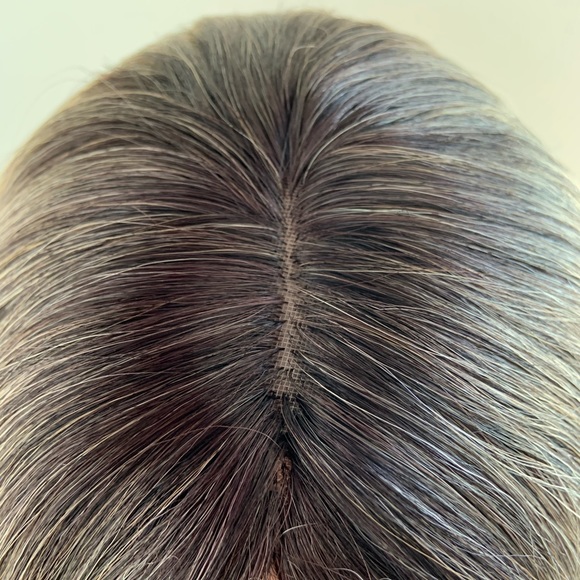 Very Pretty Ombre Blonde “Put On & Go” Premium Fiber Wig for Daily Wear/Events - Picture 3 of 15